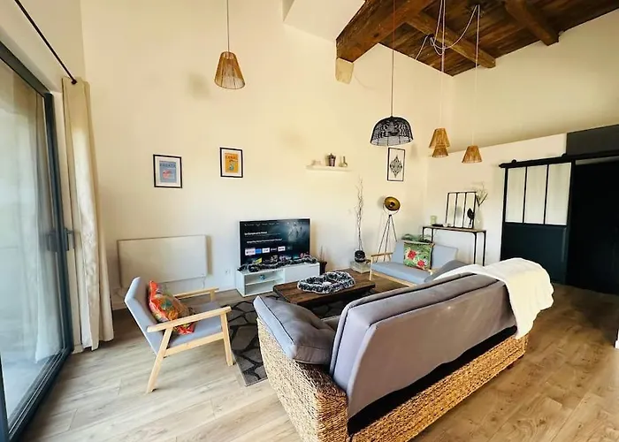 וילה Ancien Chai Renove Avec Piscine Paraza